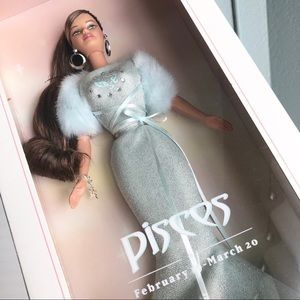 Pieces Pink Label Barbie